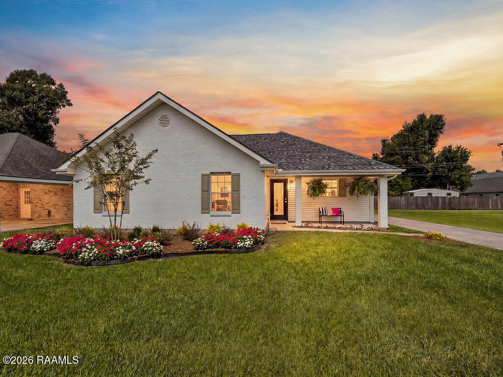 Property Photo: 309 Cheyenne Circle LA 70583