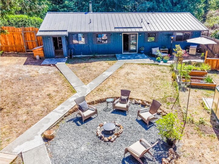 Property Photo: 4746 Bosun Way BC V0N 2M0