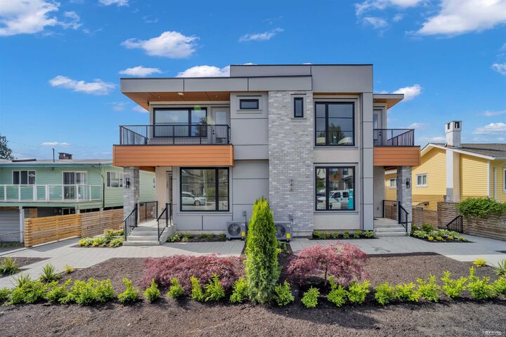 Property Photo: 946 Dansey Avenue BC V3K 3G7