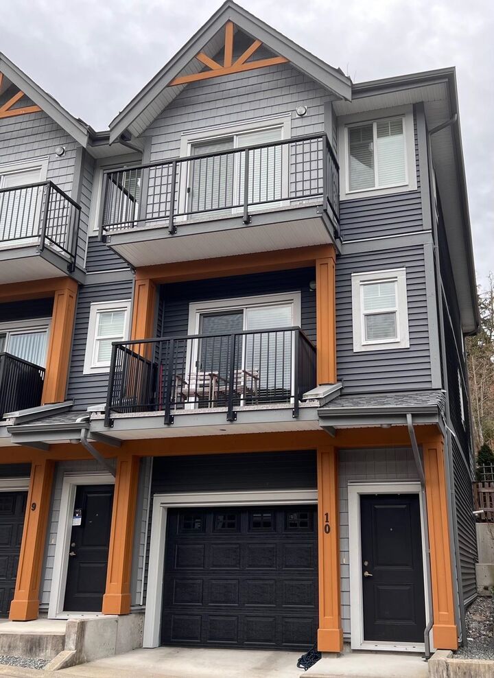 Property Photo: 22810 113 Avenue 10 BC V2X 3N2