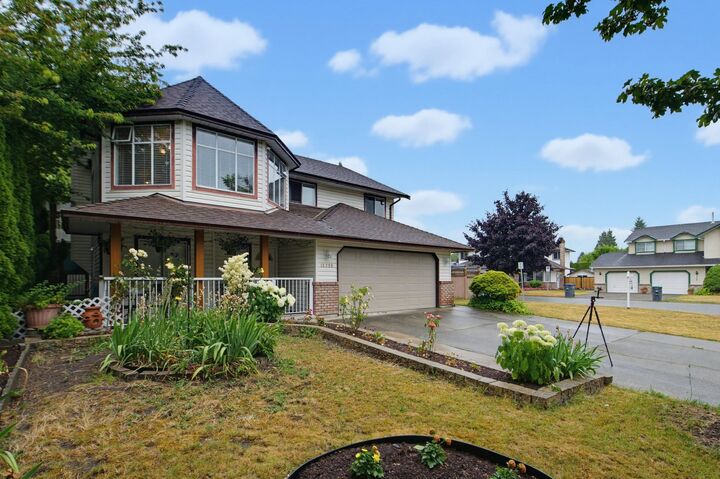 Property Photo: 15299 93A Avenue BC V3R 0E6