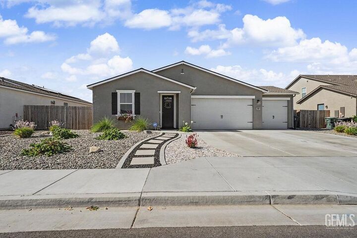 Property Photo:  7717 Ridge Forest Drive  CA 93313 