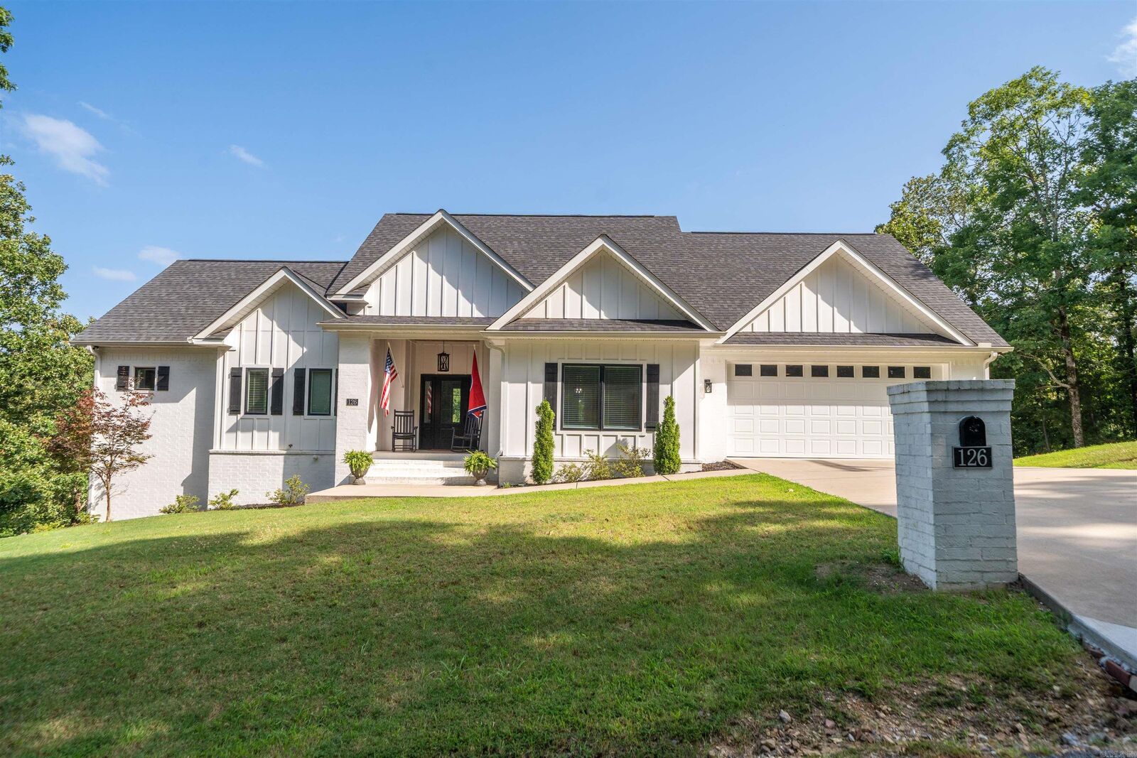 Property Photo: 126 Morningside Dr AR 71913