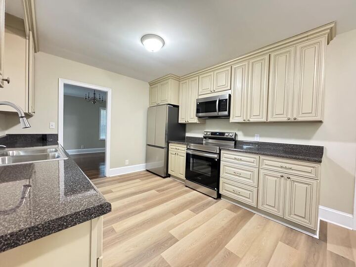 Property Photo: 1112 Lakemont Drive GA 30720