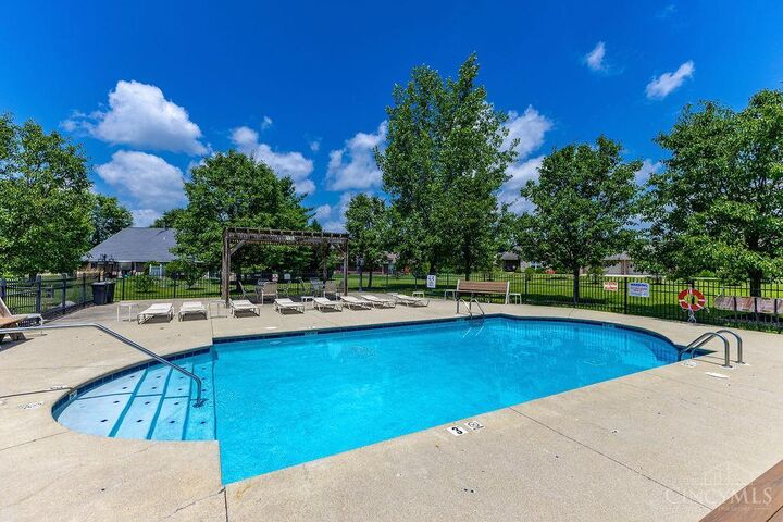 Property Photo: 100 Rough Way OH 45036