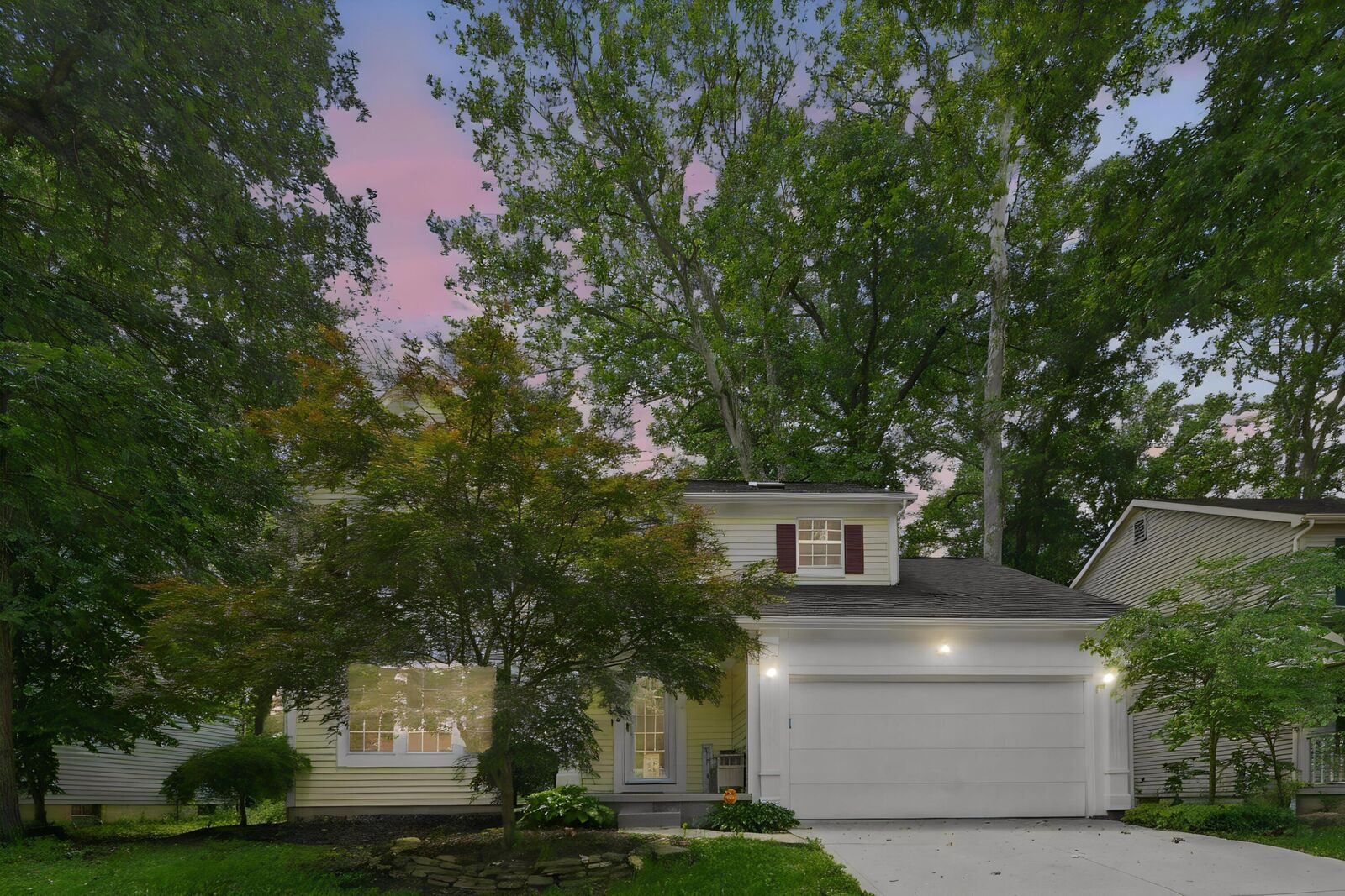 Property Photo:  822 Lindenhaven Road  OH 43230 