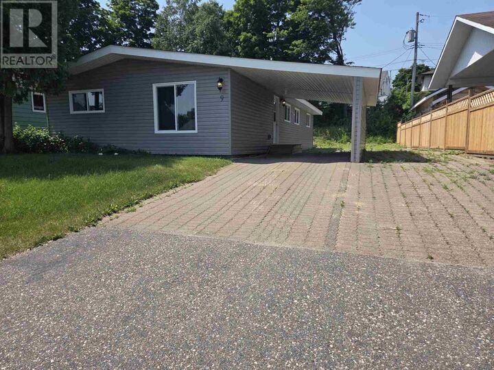 9 Central Ave — photo 1