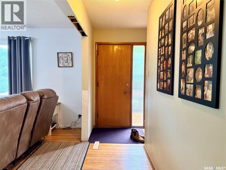 Property Photo:  160 3rd Avenue SE  SK S9H 3K4 
