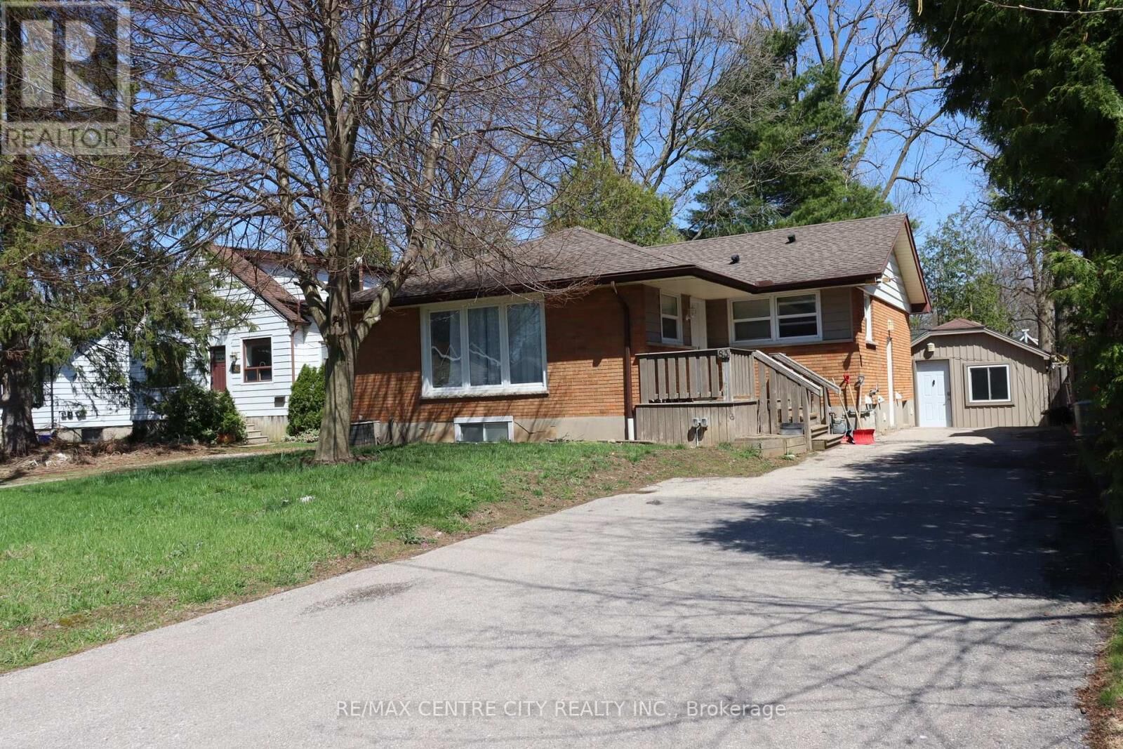 Property Photo: 83 Britannia Avenue ON N6H 2J3