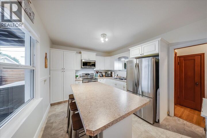 Property Photo: 2250 Eighth Avenue BC V1R 3E3