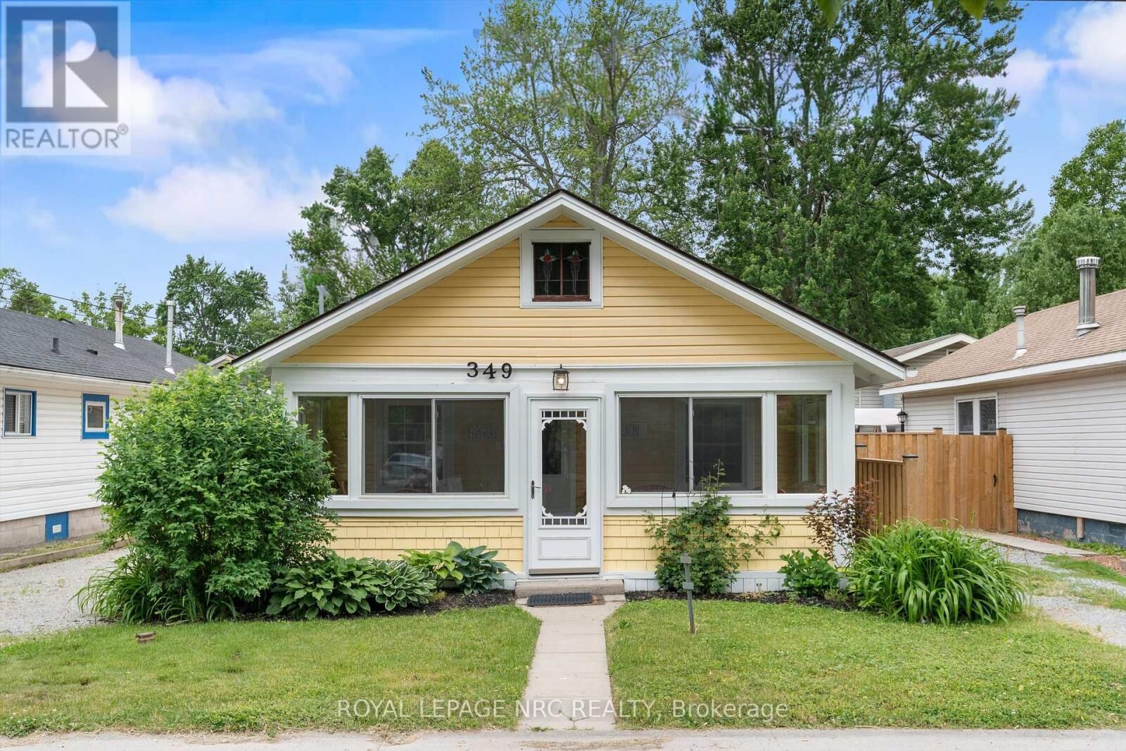 Property Photo: 349 Elmwood Avenue ON L0S 1B0