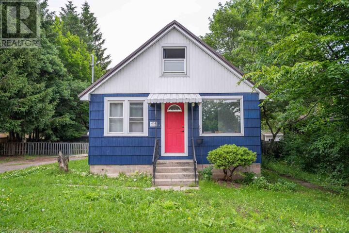 Property Photo: 434 Lake St ON P6B 3L2