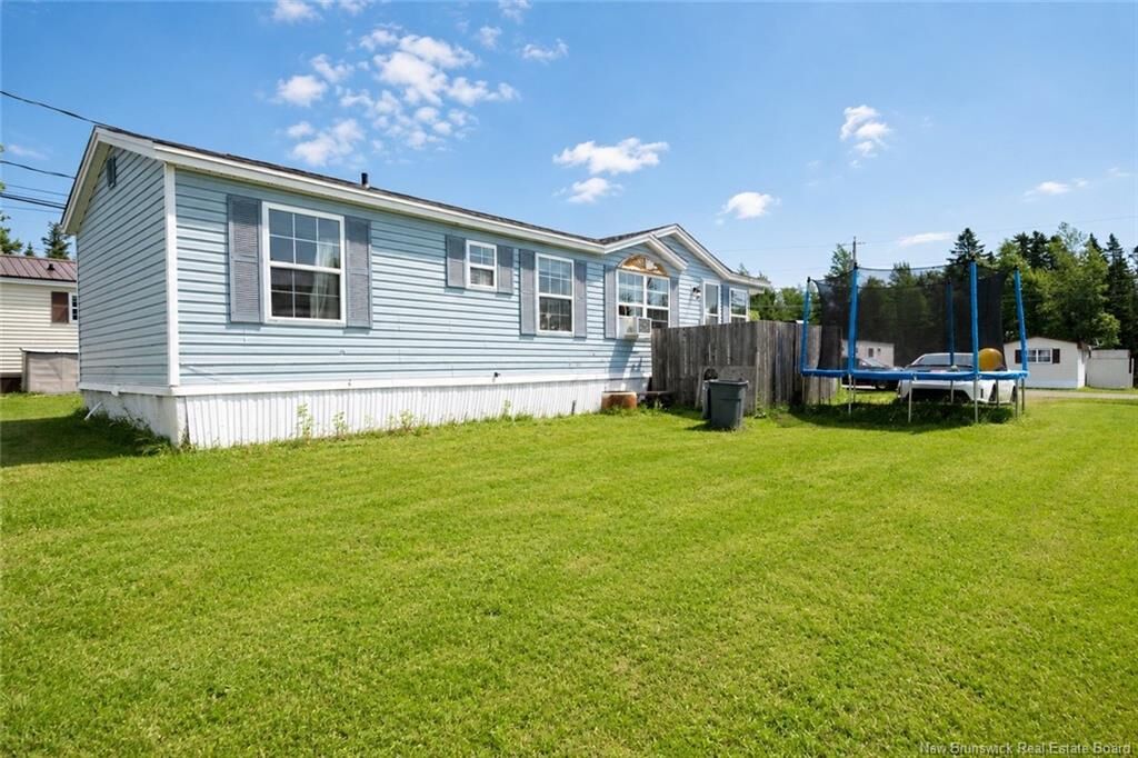 Property Photo:  10 Dorothy Street  NB E4L 2Z3 