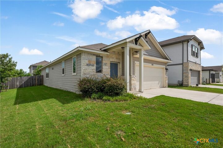 Property Photo:  101 S Quiet Man Drive  TX 76537 