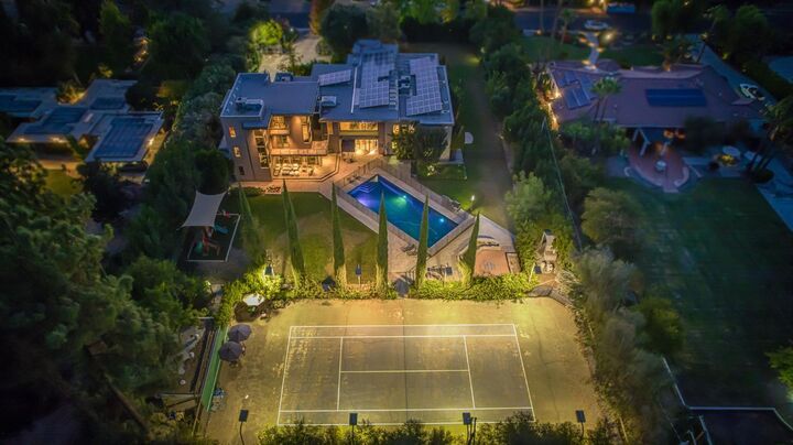 Property Photo:  6490 N Sequoia Drive  CA 93711 