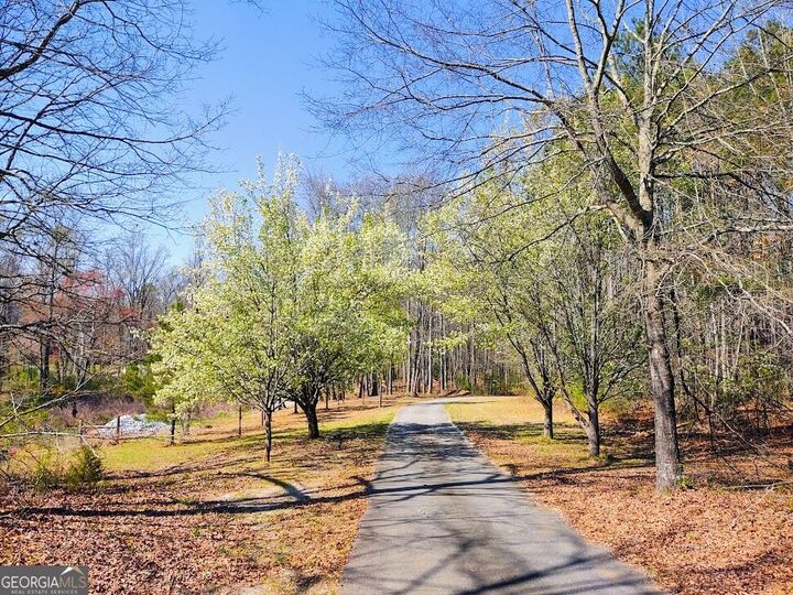 Property Photo: 400 Herrell Road GA 30180
