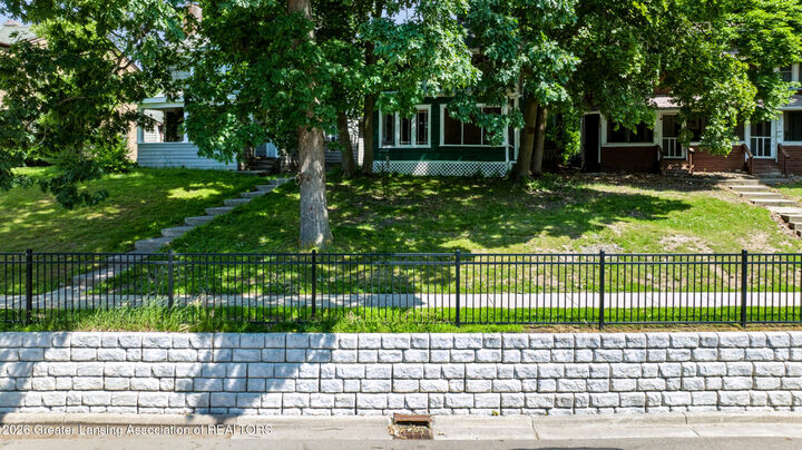 Property Photo:  320 Oakhill Avenue  MI 48823 