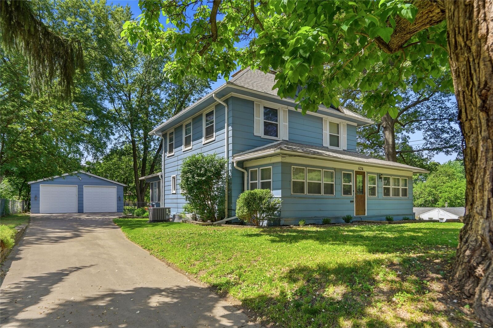 Property Photo: 424 Virginia Avenue IA 50315