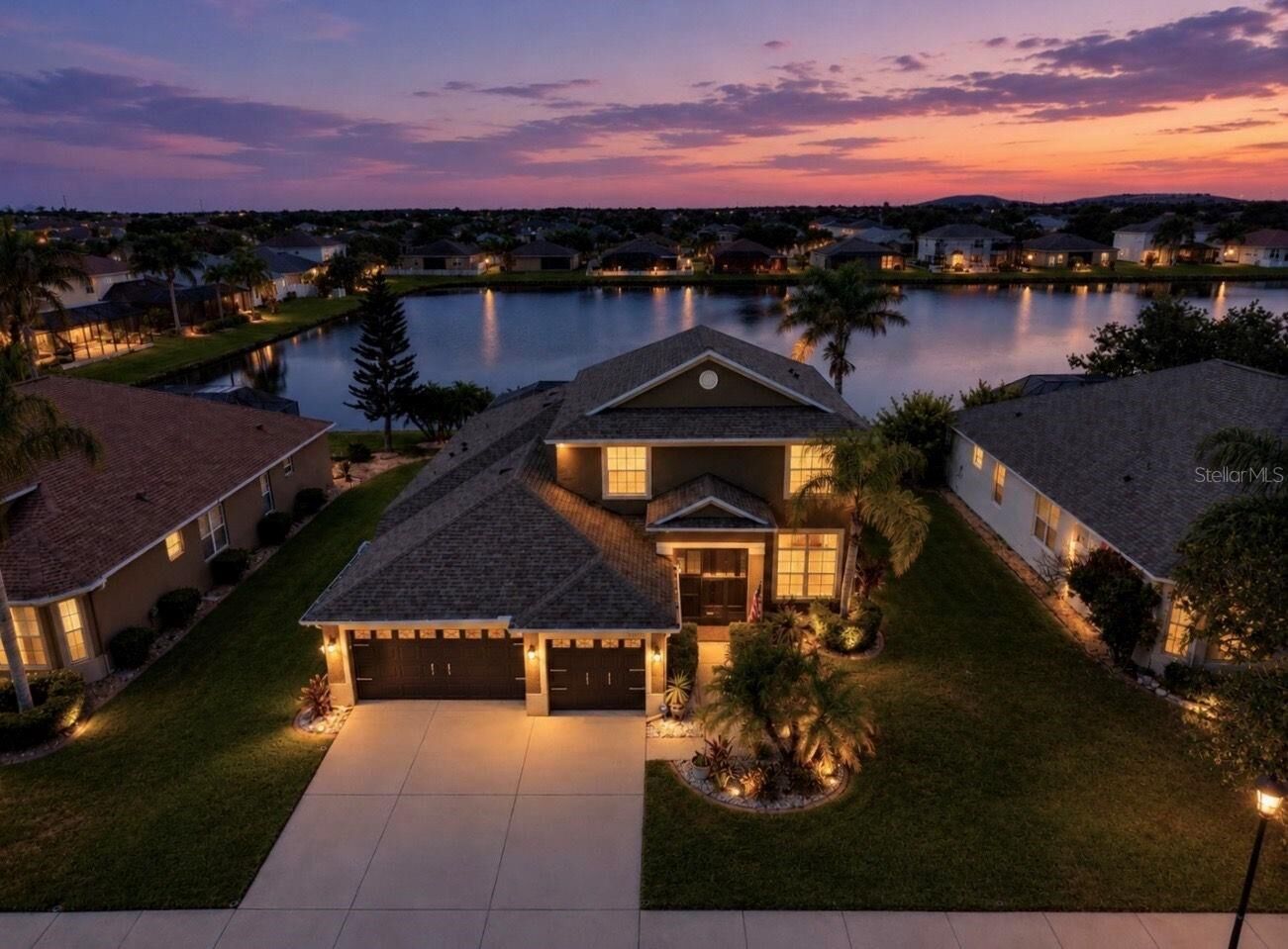 Property Photo: 13332 Graham Yarden Drive FL 33579