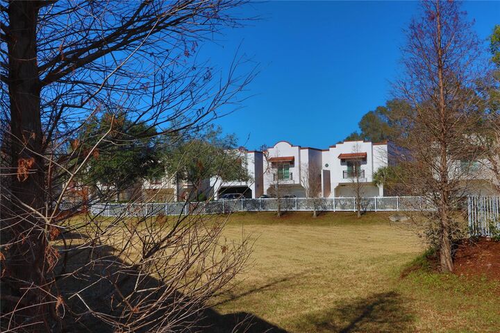 Property Photo: 3617 Bay Heights Way FL 33611