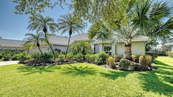 Property Photo: 5161 Flicker Field Circle FL 34231