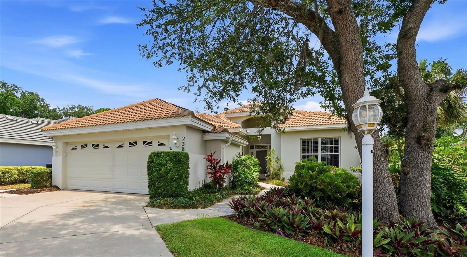 Property Photo:  238 Vestavia Drive  FL 34292 