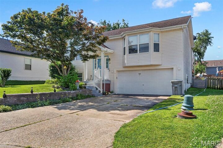 Property Photo:  17 Kingspointe Court  MO 63376 