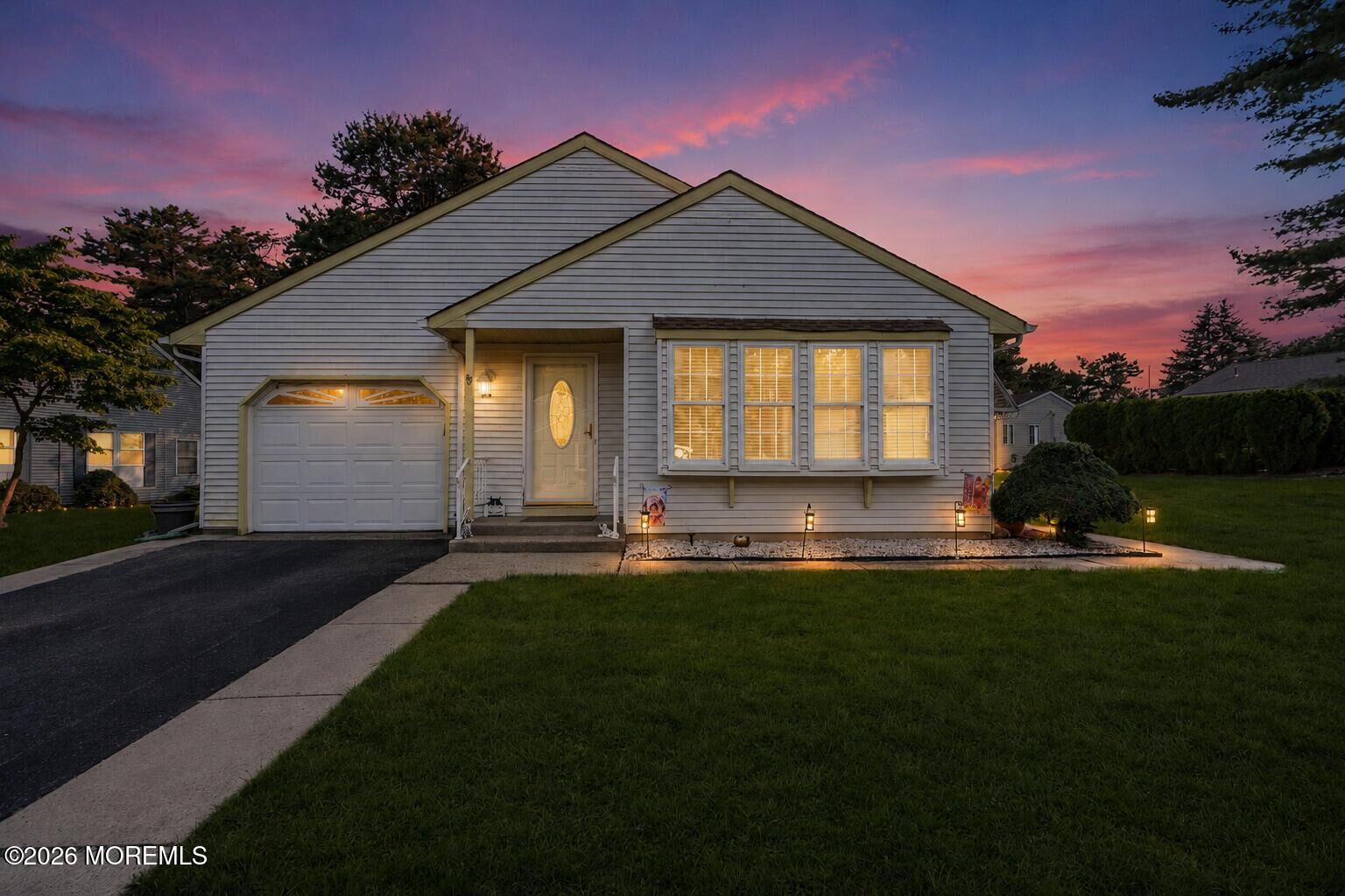 Property Photo:  96 Sunset Road  NJ 08759 