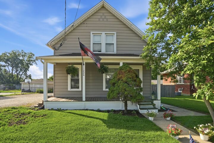 Property Photo:  11224 Front Street  IL 60448 