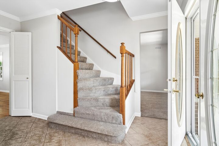 Property Photo: 1319 N Columbine Drive IL 60056