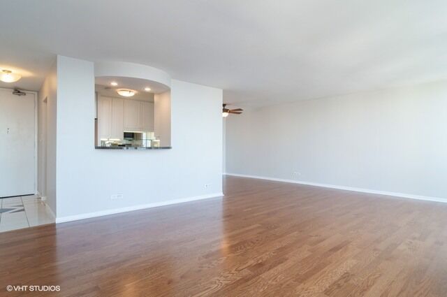 Property Photo:  111 E Chestnut Street 52J  IL 60611 