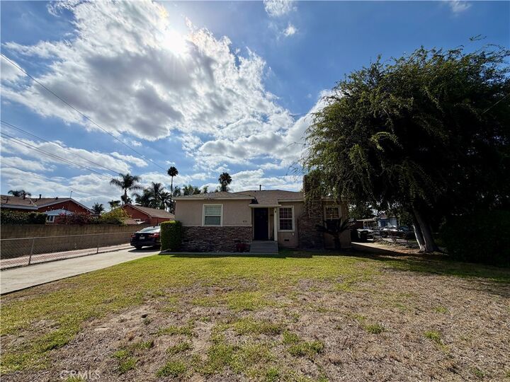 Property Photo:  4121 Amistad Ave  CA 90660 