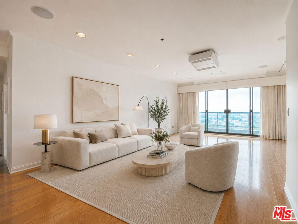 Property Photo: 10724 Wilshire Boulevard 1001 CA 90024
