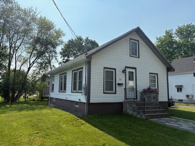 Property Photo: 274 Parkview Avenue ME 04401