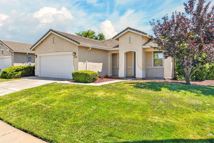 Property Photo: 1515 Sweetgrass Lane CA 95648