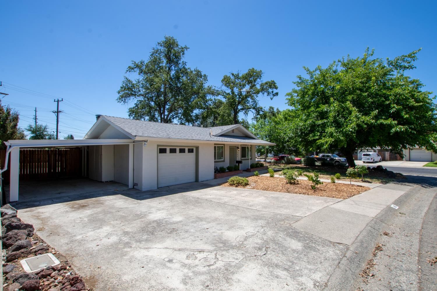 Property Photo: 142 Penaranda Drive CA 95630