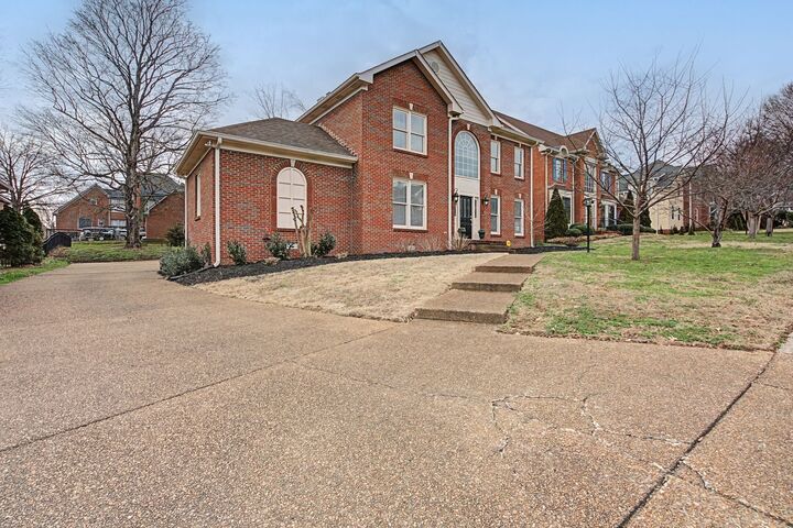 Property Photo: 113 Doral Ln TN 37075