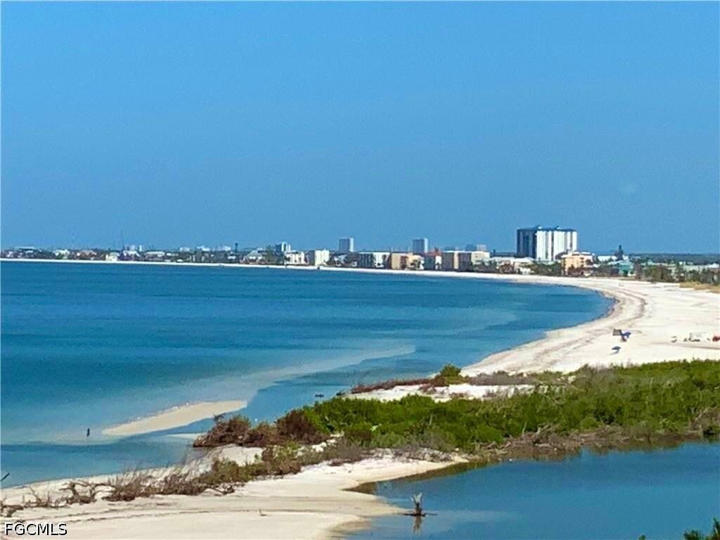 Property Photo:  7300 Estero Boulevard 106  FL 33931 