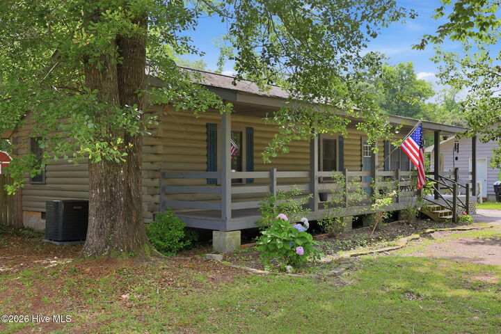 Property Photo:  866 Mill River Road  NC 28540 