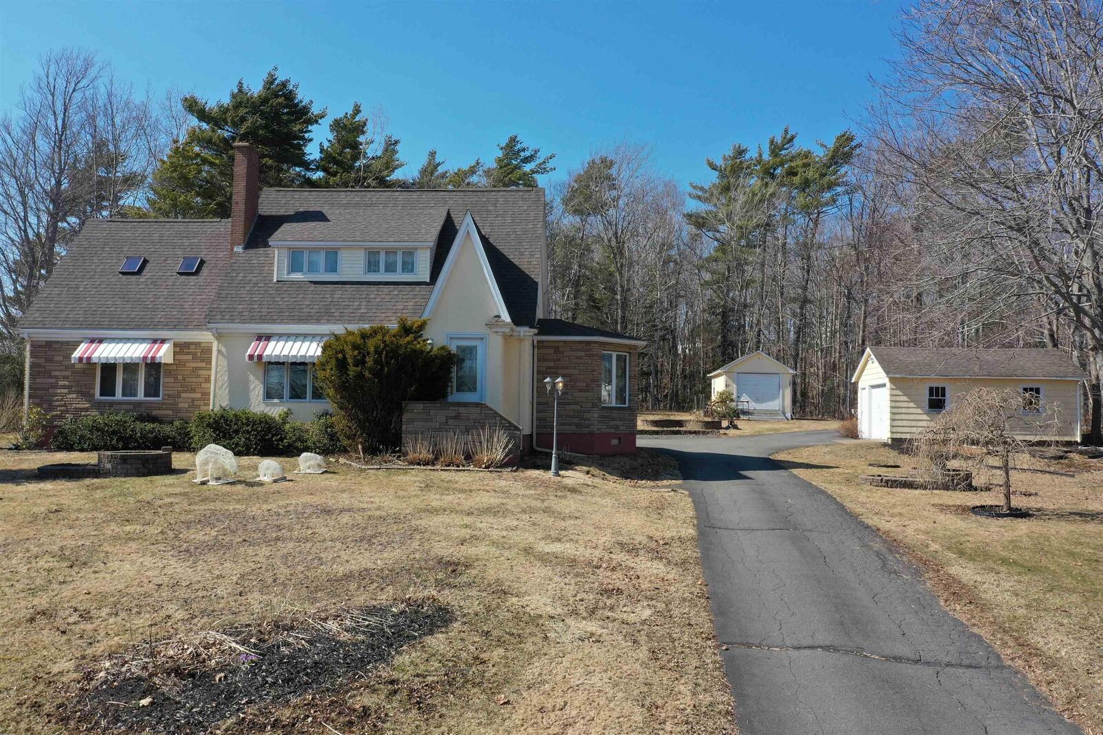 Property Photo: 2503 Westville Road NS B2H 5C6