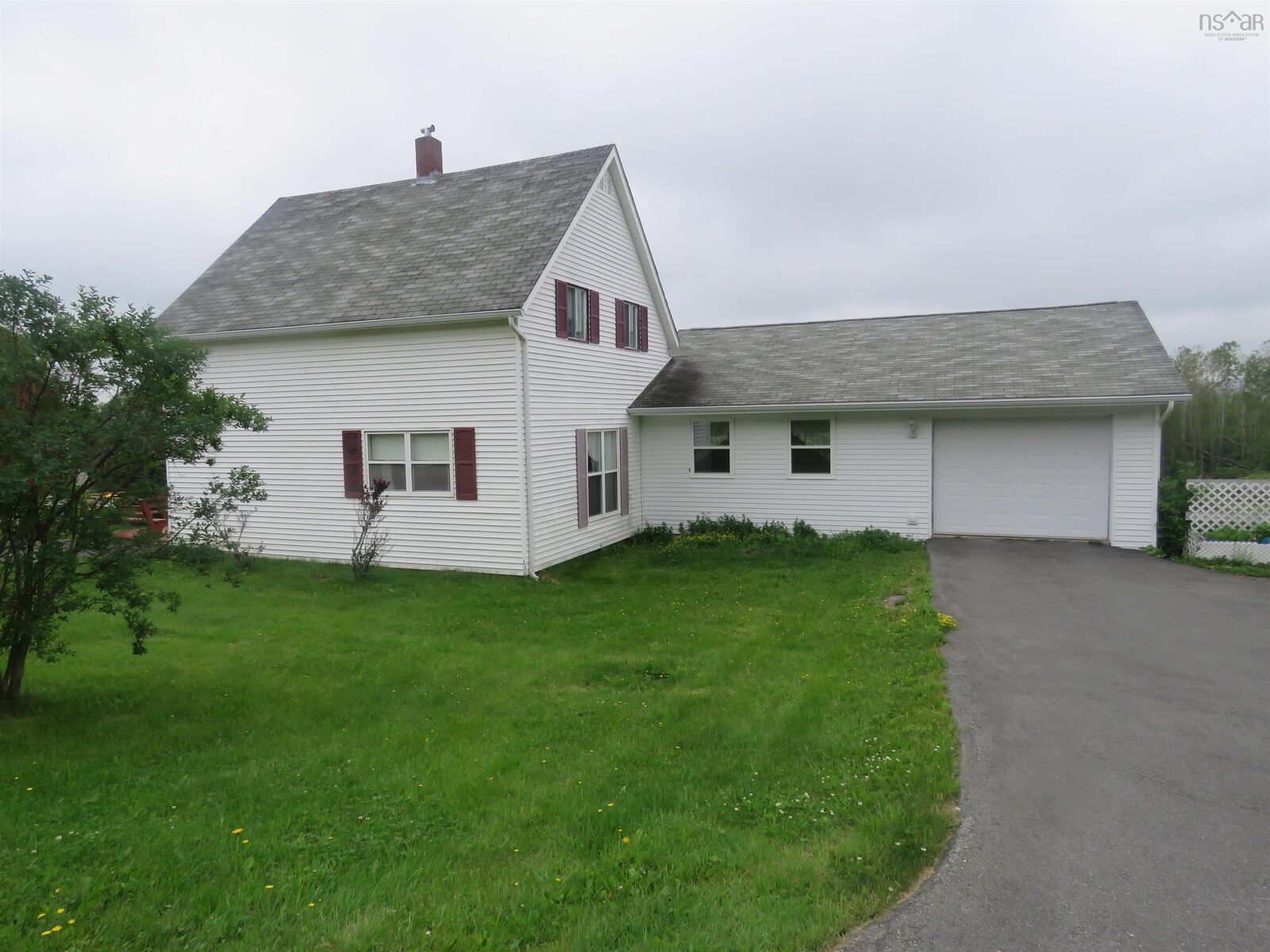 Property Photo: 2274 South Main Street NS B0K 2A0