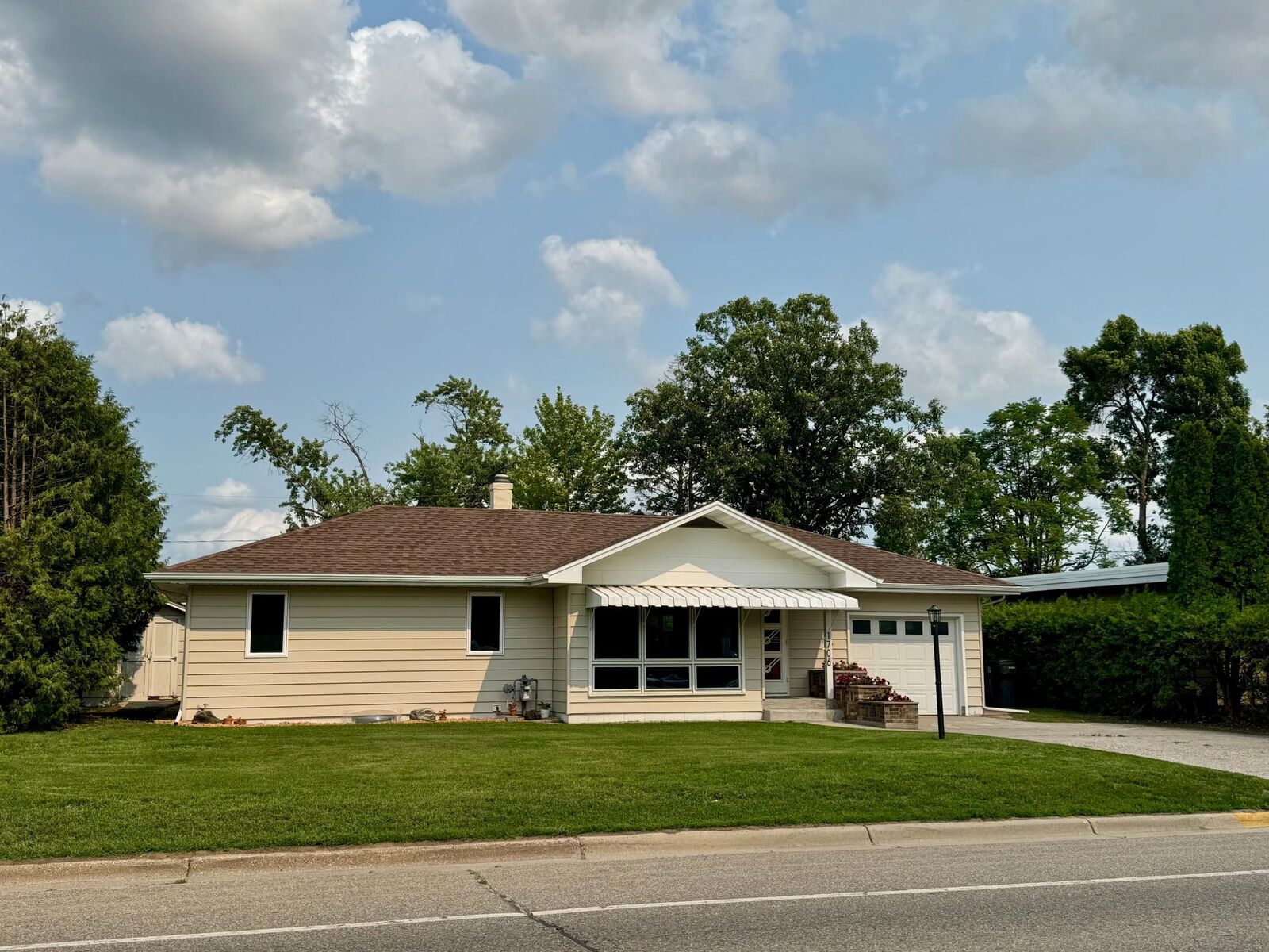 Property Photo: 1706 Irvine Avenue NW MN 56601