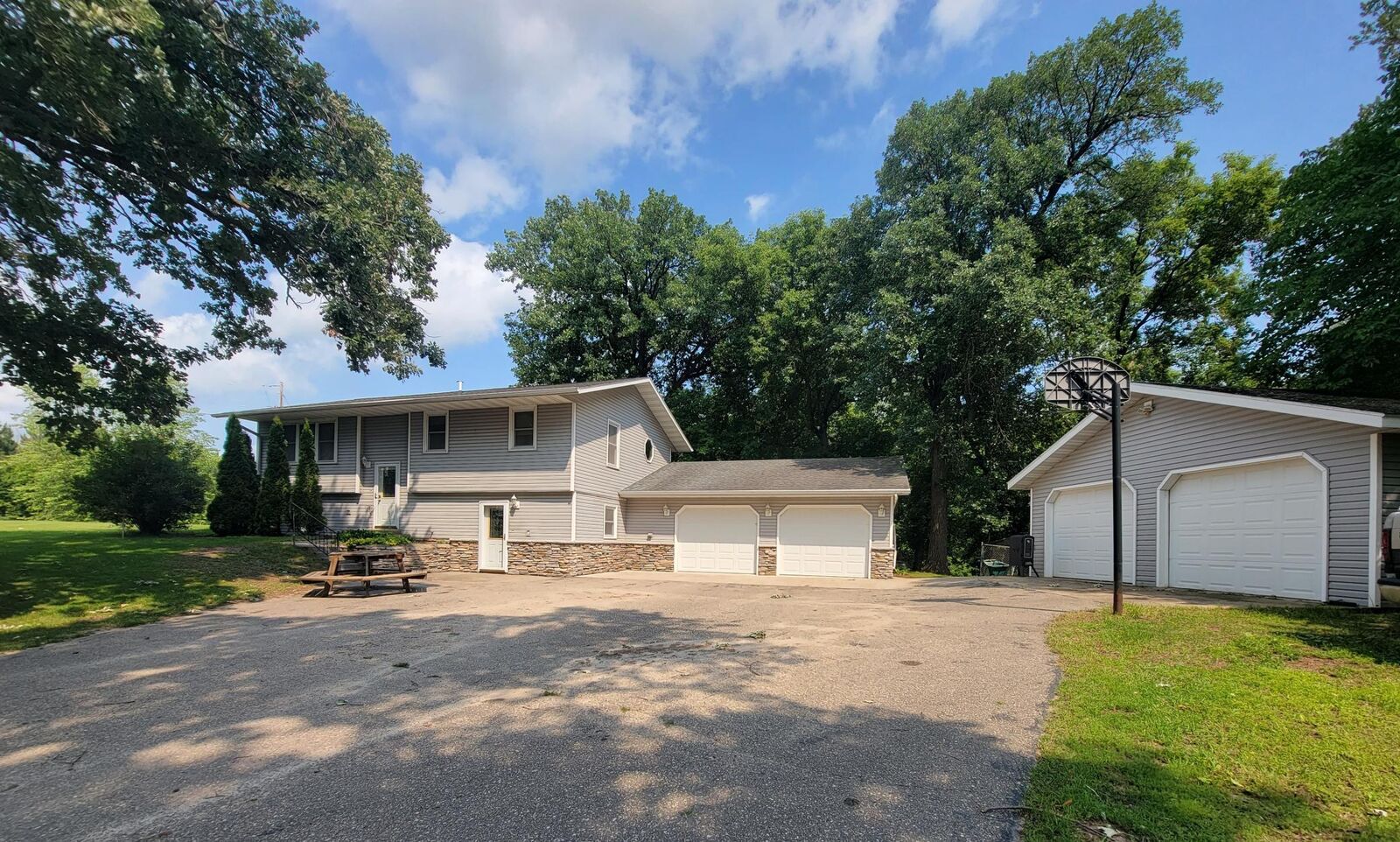Property Photo: 40130 460th Avenue MN 56573