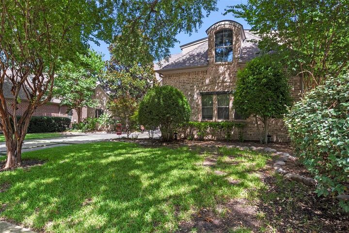 Property Photo: 726 Armstrong Boulevard TX 75019