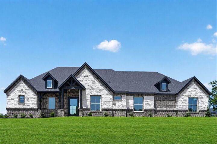 Property Photo: 111 County Road 4867 TX 76020