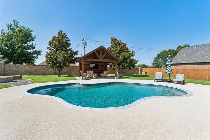 Property Photo:  409 NW 150th Court  OK 73013 