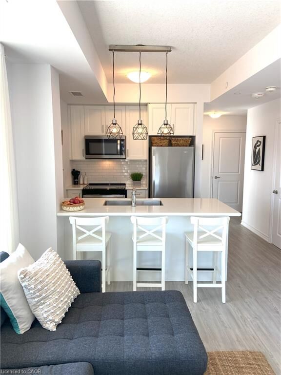 Property Photo: 450 Dundas Street E 428 ON L8B 1Z2