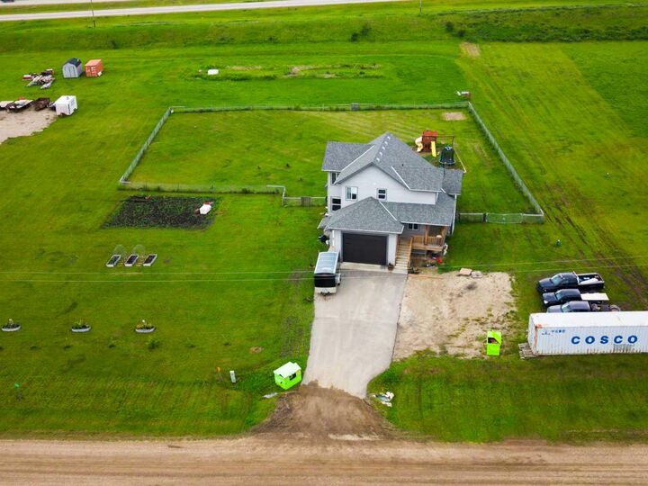 Property Photo: 714010 Range Road 73 23 AB T8V 2Z9