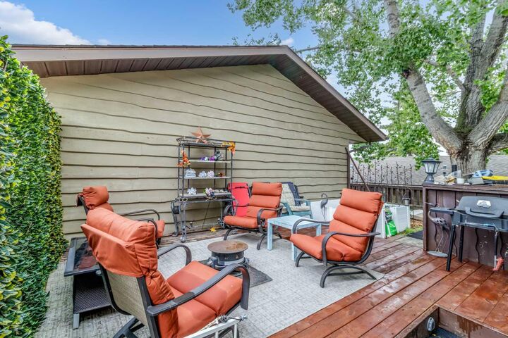 Property Photo: 25054 South Pine Lake Road 1020 AB T0M 1R0