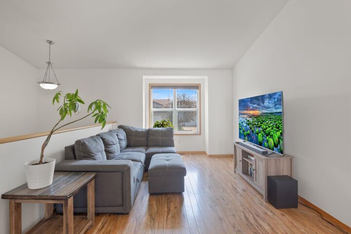 Property Photo: 32 Kendrew Drive AB T4P 3V2